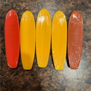 Sol de Janeiro biggie biggie bum bum cream surf board accessory